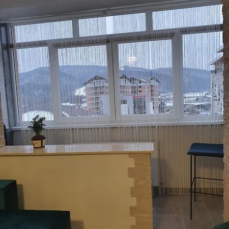 Apartament Tiron In Centru Orasului グラ・フモアルルイ エクステリア 写真